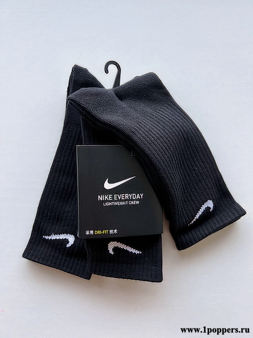 Набор черных высоких носков Nike Everyday Lightweight для фитнес центра и активного отдыха