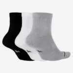 Набор коротких спортивных носков Nike Everyday Max Ankle Jordan Jumper 3 пары белый черный голубой