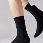 Дышащие спортивные высокие носки Uniqlo 4 пары черного цвета